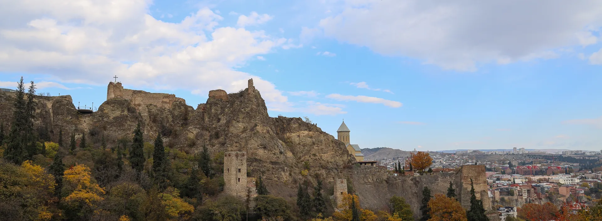 Stadsmiljö i Tbilisi, Georgien – bild 9